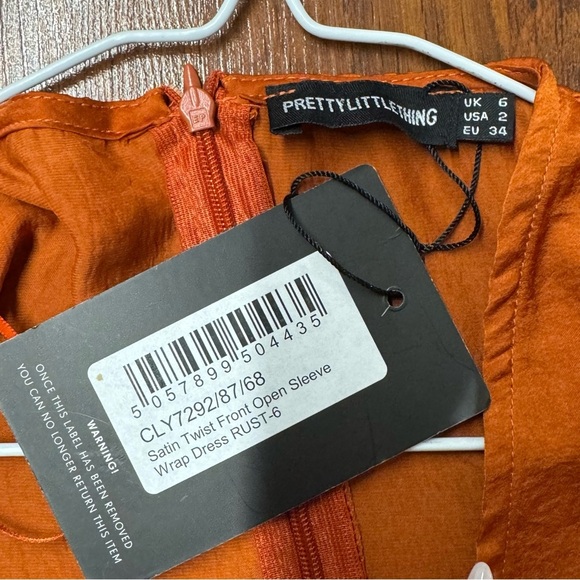 PrettyLittleThing Rust Long Sleeve Dress - Picture 5 of 11